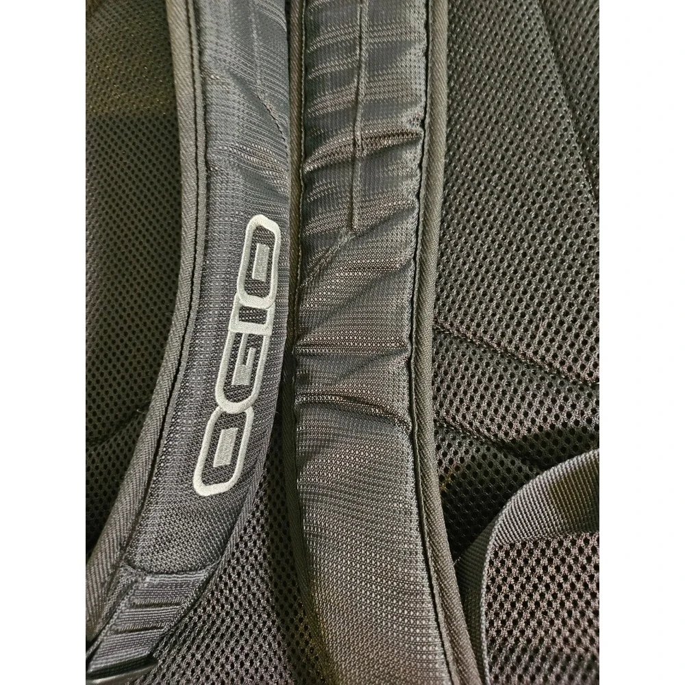 OGIO Bunge Backpack Unisex Black Laptop Bag Padded Straps Travel Work